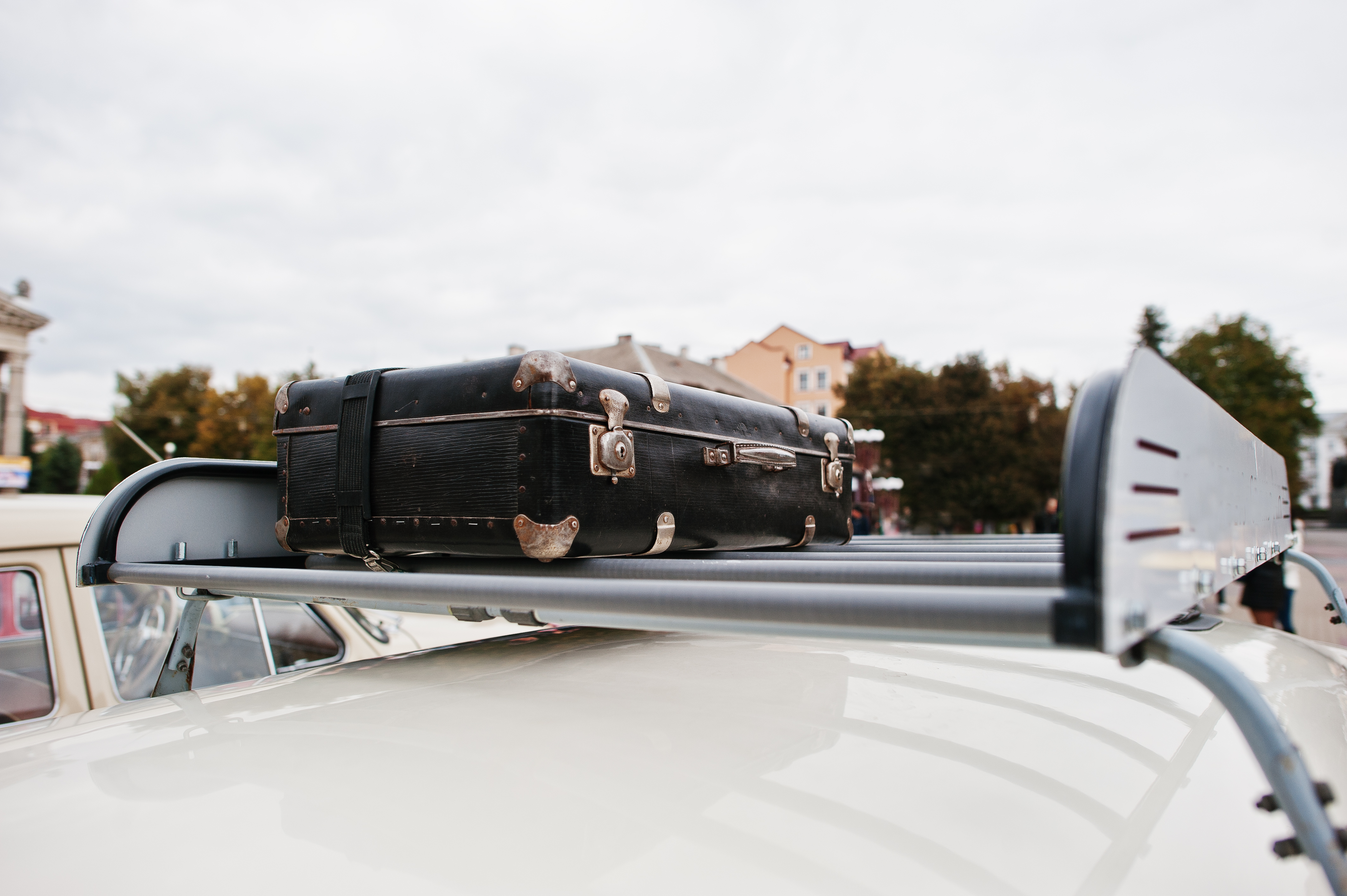 Почему стоит купить багажник на крышу автомобиля Thule
