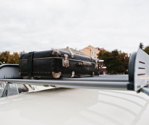 Чому варто купити багажник на дах авто Thule